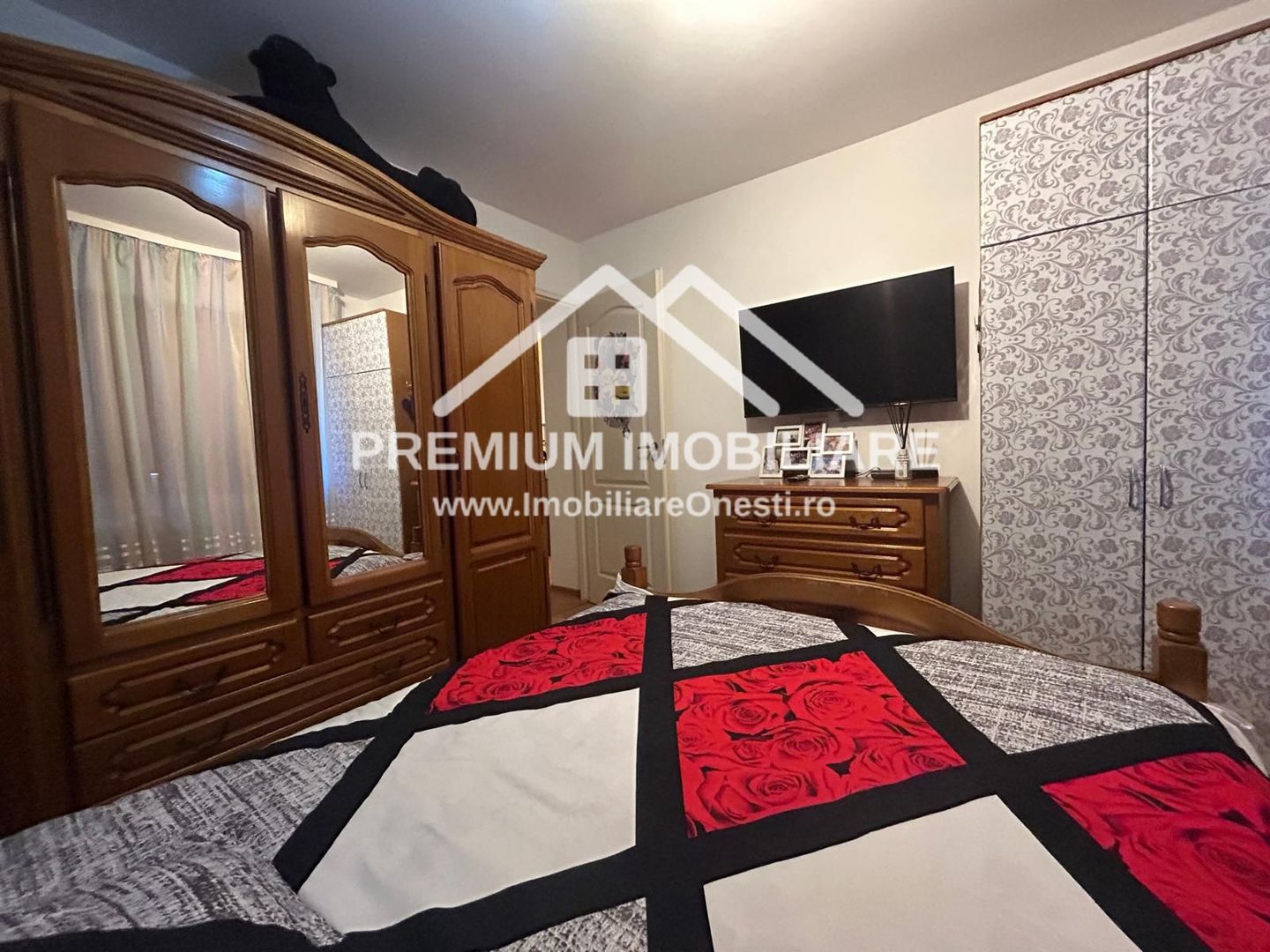 Apartament 2 camere, etaj 1, zona de Sus, mobilat și utilat - Poză 4