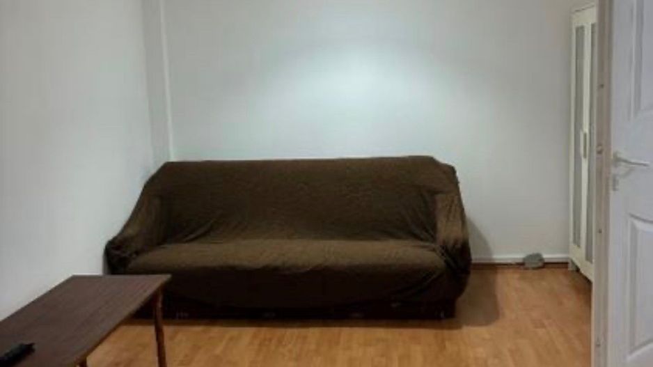 AP. 2 CAMERE- DAMAROAIA, PARCARE INCLUSA, BUCATARIE INCHISA, METROU - Poză 3