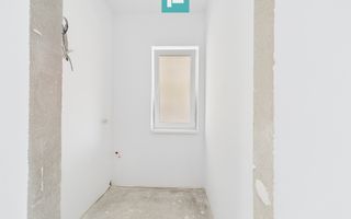 Duplex elegant  cu 5 camere în Dumbrăvița - Poză 12