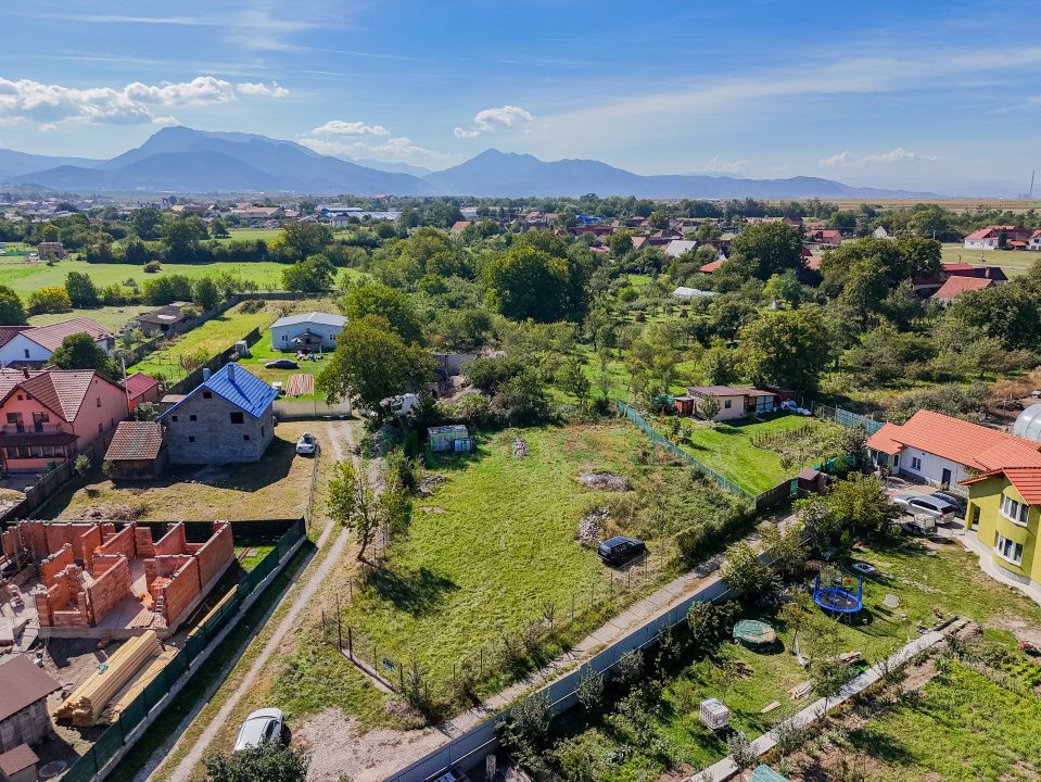 Teren intravilan 1.430 mp, 2 fronturi stradale, Cărpiniș, Brasov - Poză 3