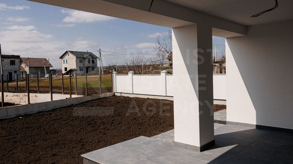 Vânzare, Hi-Tech, 2 nivele, 4 camere, strada  A. Lăpușneanu, Budești - Poză 8