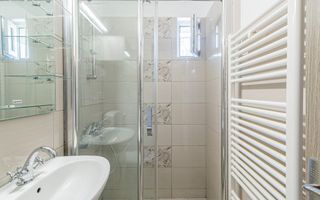 Apartament cu 2 camere, cartier Astra - Poză 6