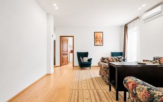 Vilă individuală cu piscină proprie | 3 locuri de parcare | - Poză 10