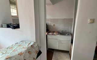 BRASADAS vinde garsoniera pe Ostrovului 25mp la parter. - Poză 5