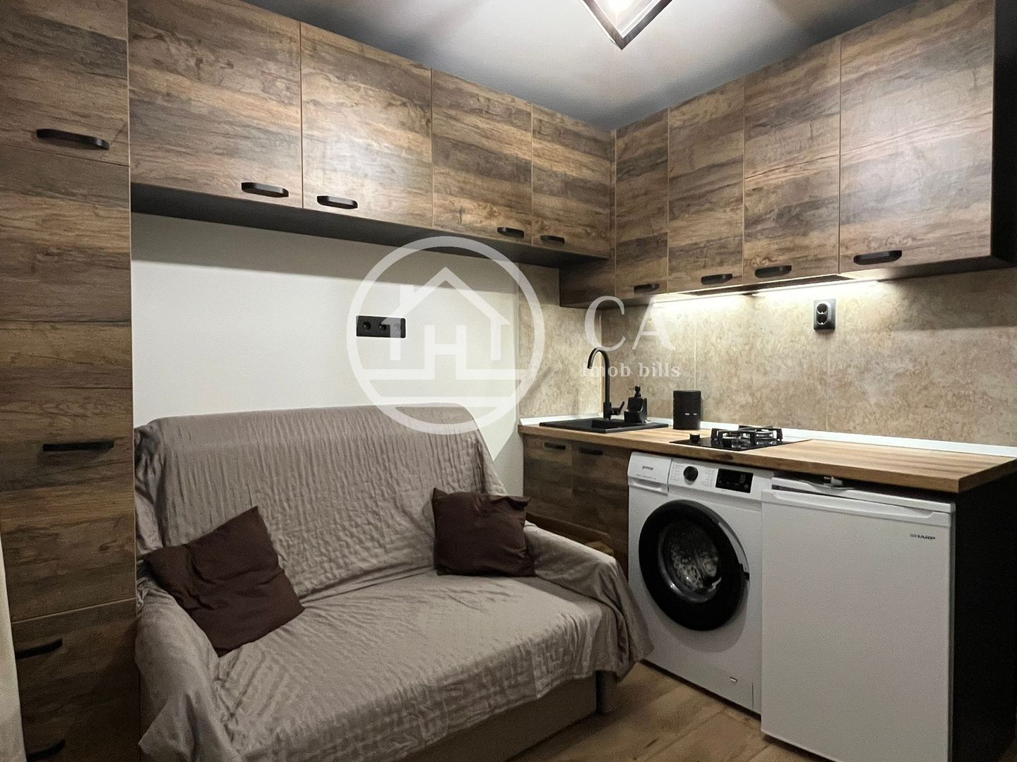 Garsoniera de vanzare in zona Rogerius, Oradea - Poză 1