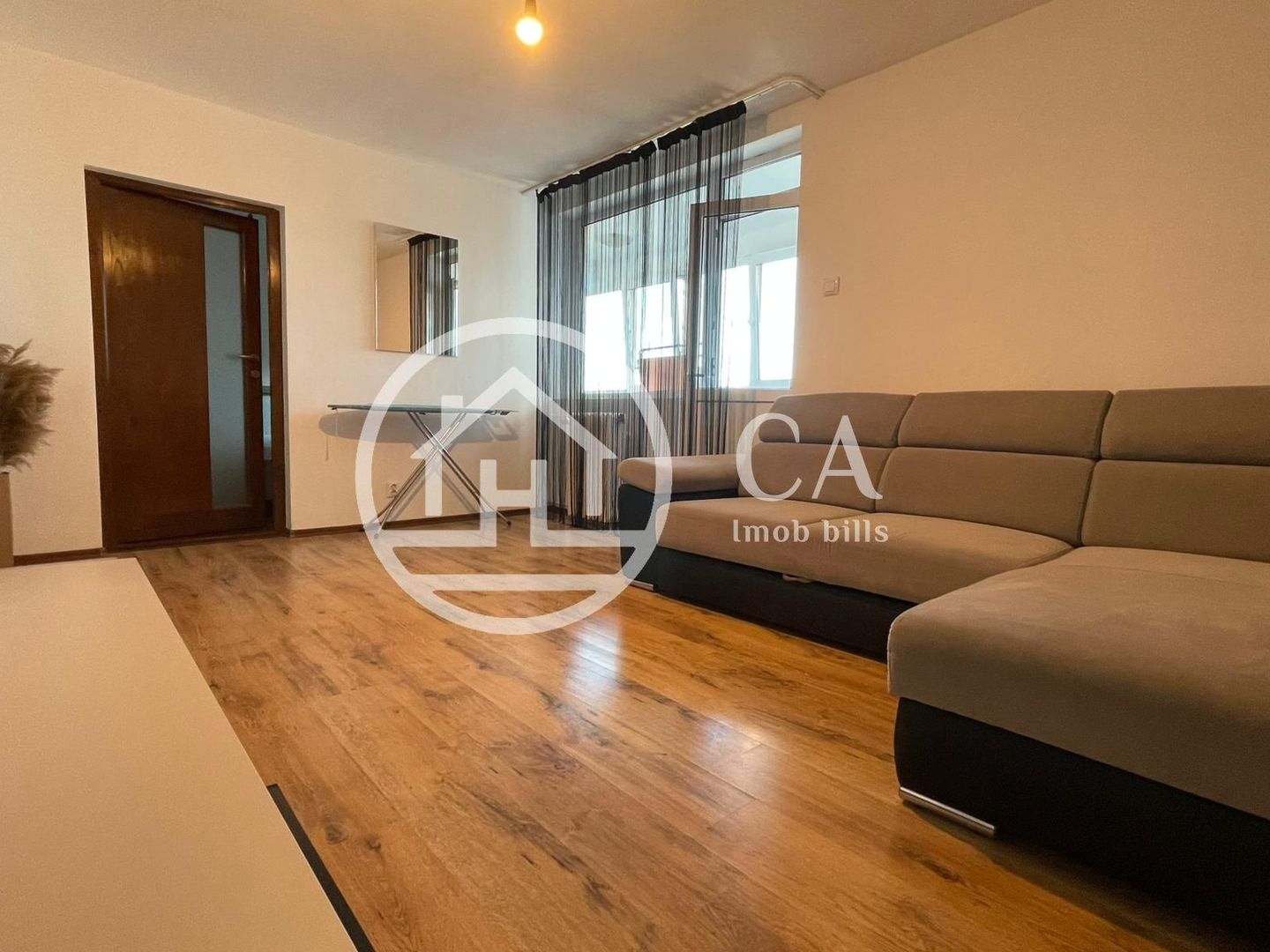 Apartament de inchiriat cu 3 camere in zona Decbal, Oradea. - Poză 4