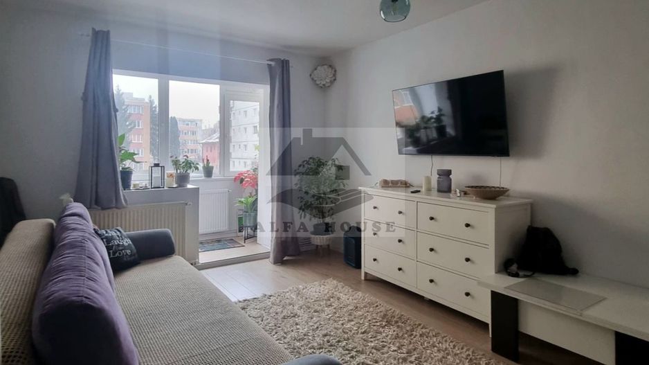 Apartament cu trei camere, zona Astra 63 mp, Renovat 2025 - Poză 2