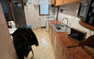 Ag BRASADAS vinde apt 3 camere Micro 16 etj.1 decomandat - Poză 3