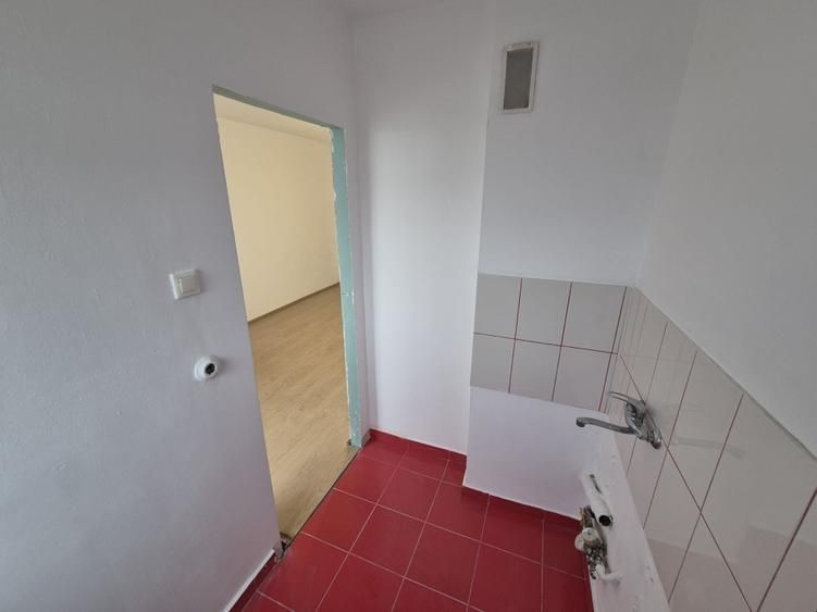 Garsonieră semidecomandată – zona Drumul Taberei | Metrou Favorit - Poză 4