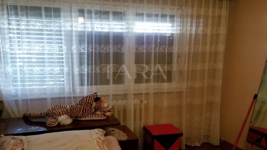 4 camere decomandate în Mănăștur – potențial excelent. - Poză 3