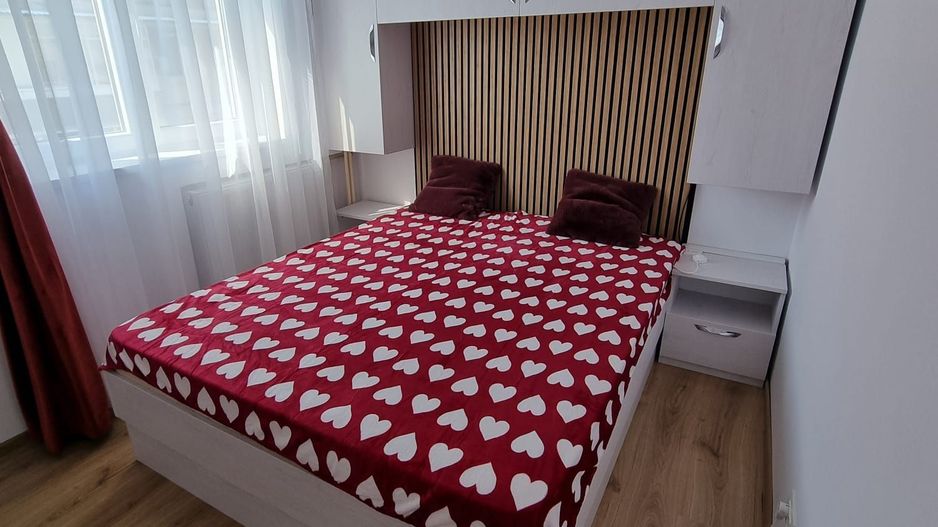 De Inchiriat: Apartament 2 Camere Elegant și Nou | Metrou Brâncoveanu - Poză 4