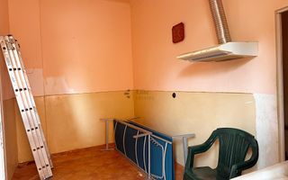 Casa cu 6 camere de vanzare in Rogerius/Stadion - Poză 15