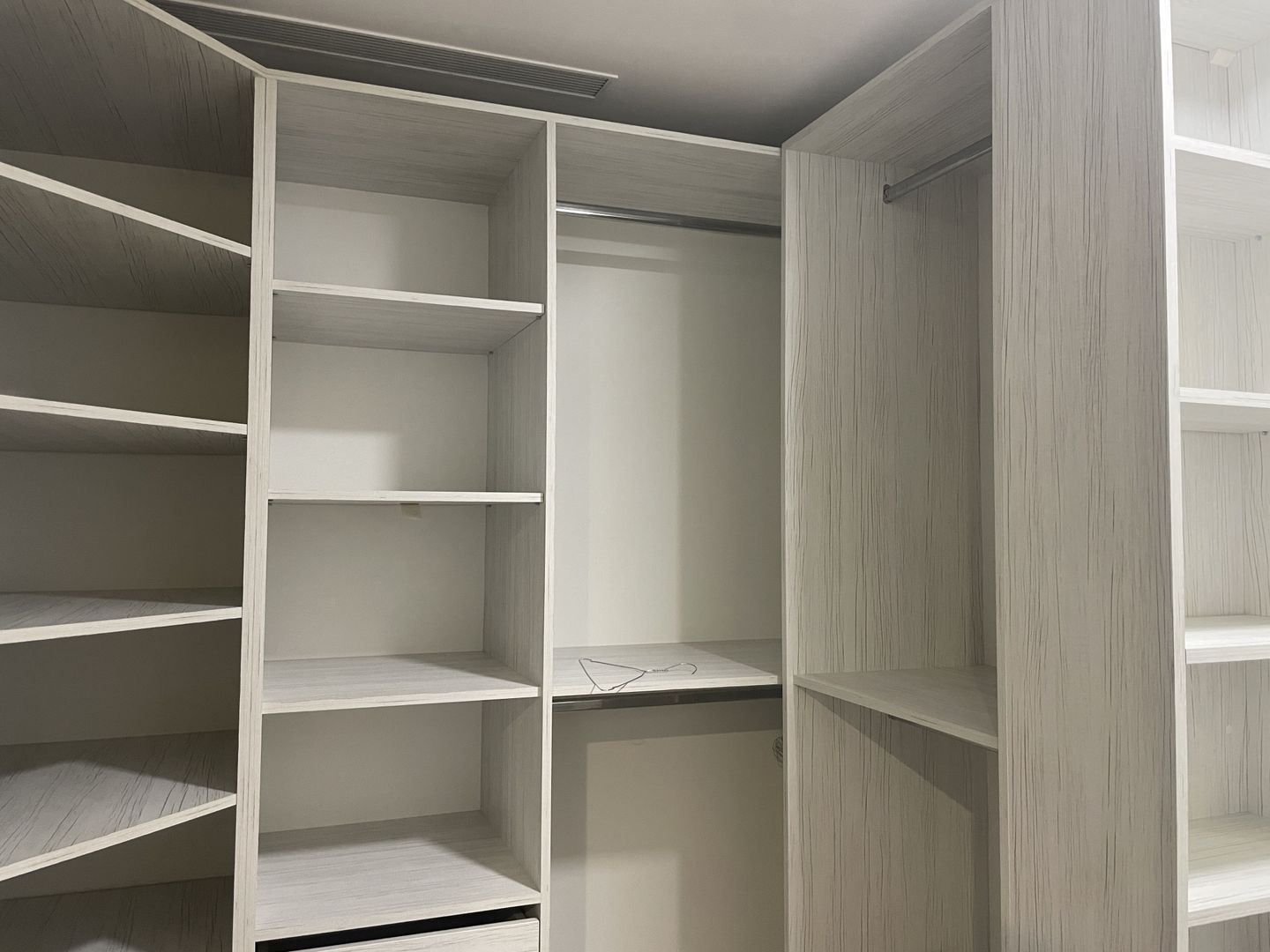 APARTAMENT LUX | ONE CHARLES DE GAULLE | PARCARE - Poză 5