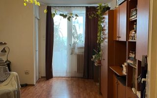 Garsoniera 28 mp, balcon, zona Detunata - Poză 1