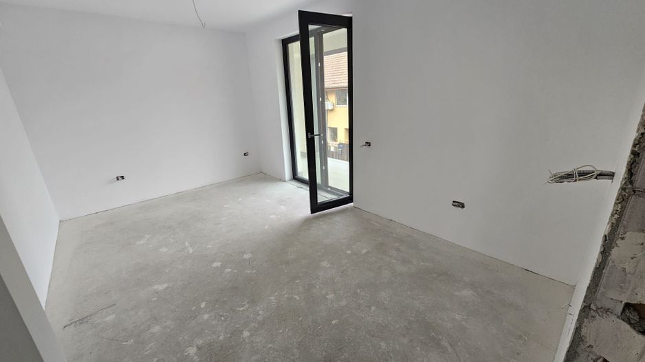 CASA DUPLEX - TOATE UTILITATILE, STRADA ASFALTATA, ACTE GATA, COMIS 0% - Poză 10