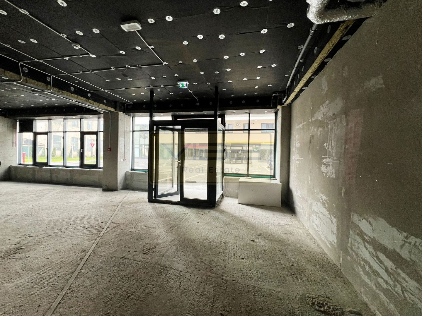 Spatiu comercial / Office NOU Podu Ros - Piata Nicolina - Poză 6