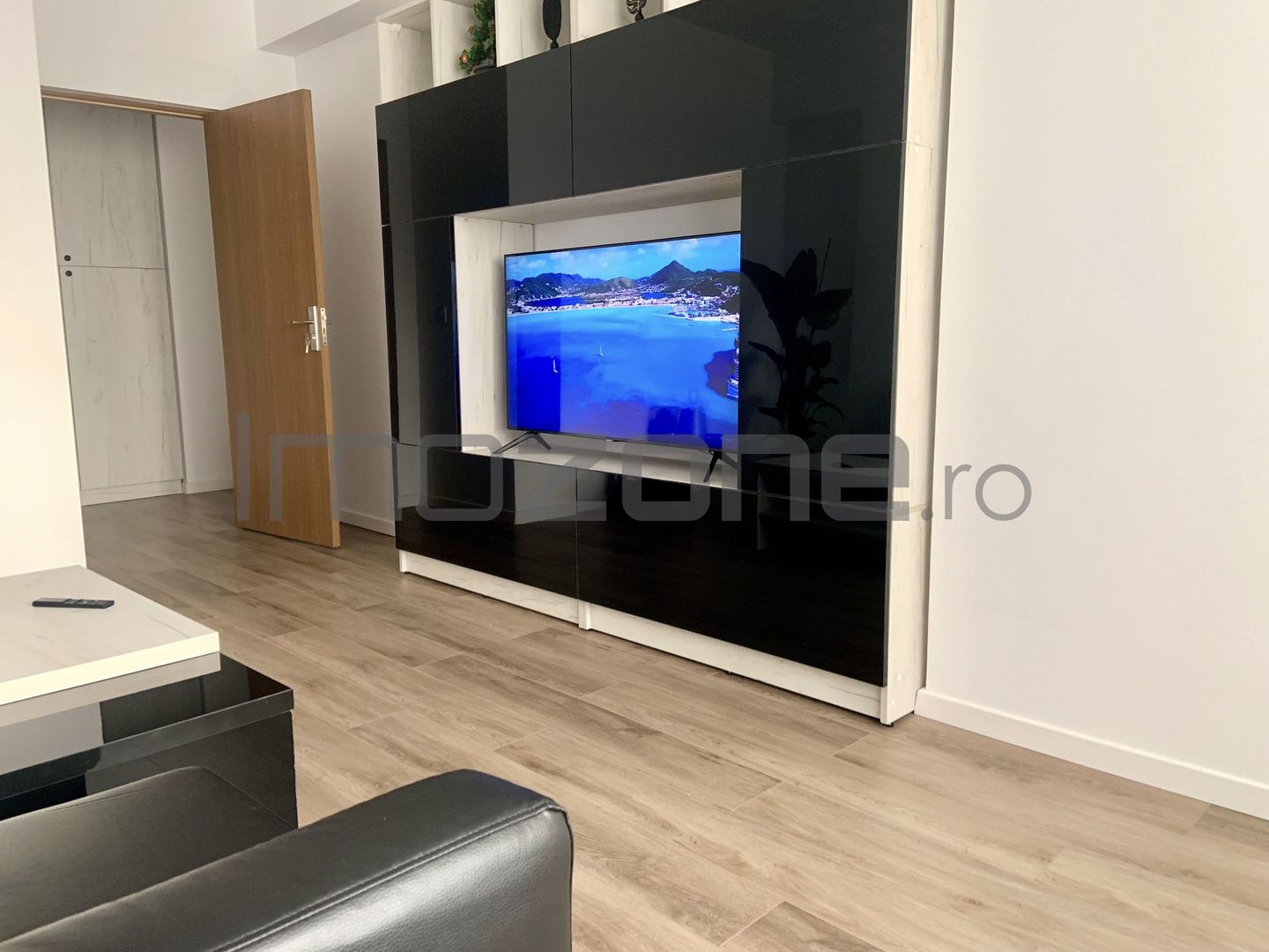 2 Camere, decomandat, balcon, mobilat/utilat, 4 minute Metrou, Kaufland Brancusi - Poză 4