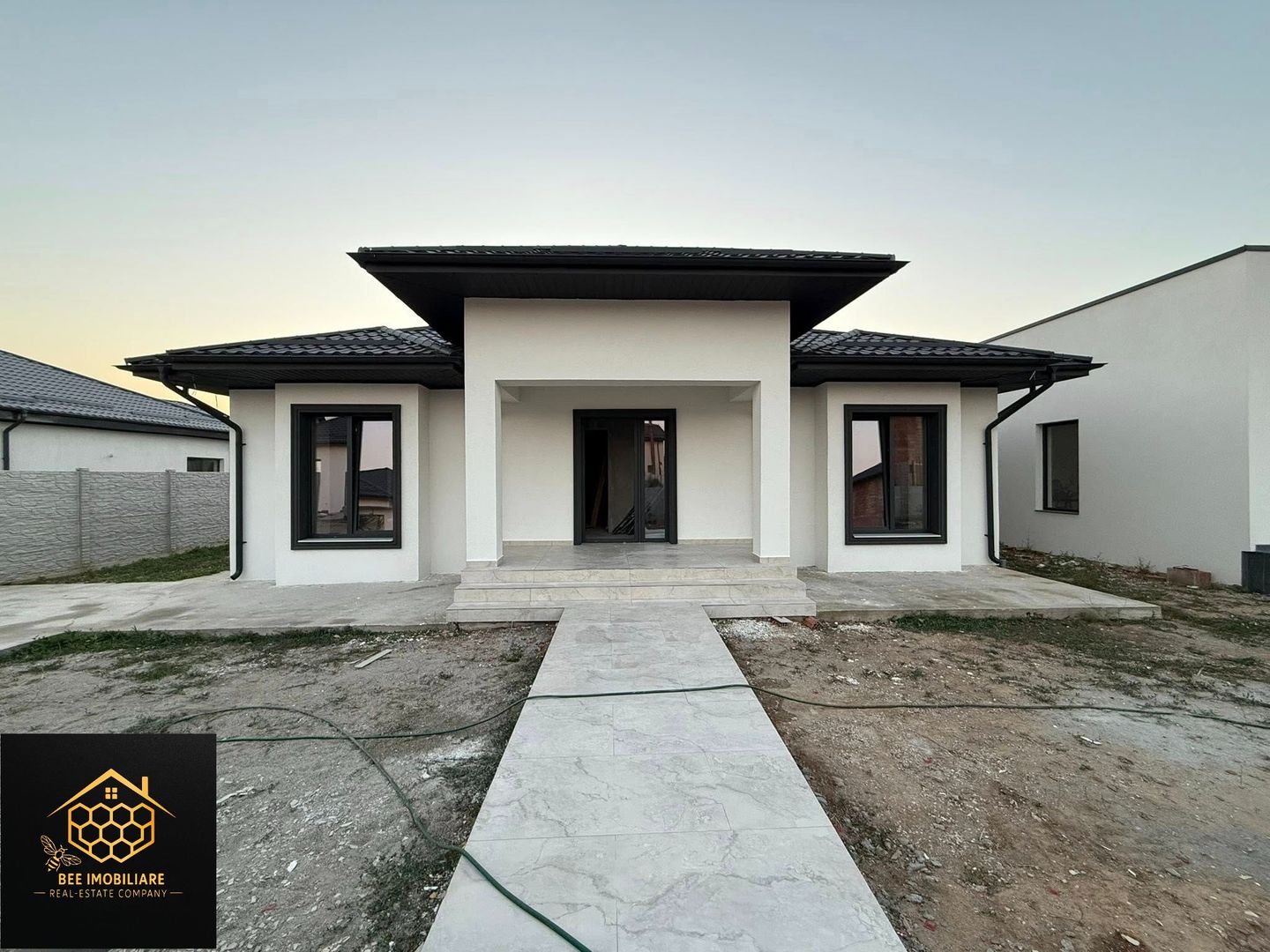 Casa pe parter, Constrctie noua in cartierul Damila - Craiova - Poză 3
