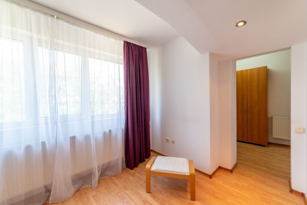 Apartament pe 2 nivele -  6 camere Gavana 3 + 309 mp curte proprie - Poză 10