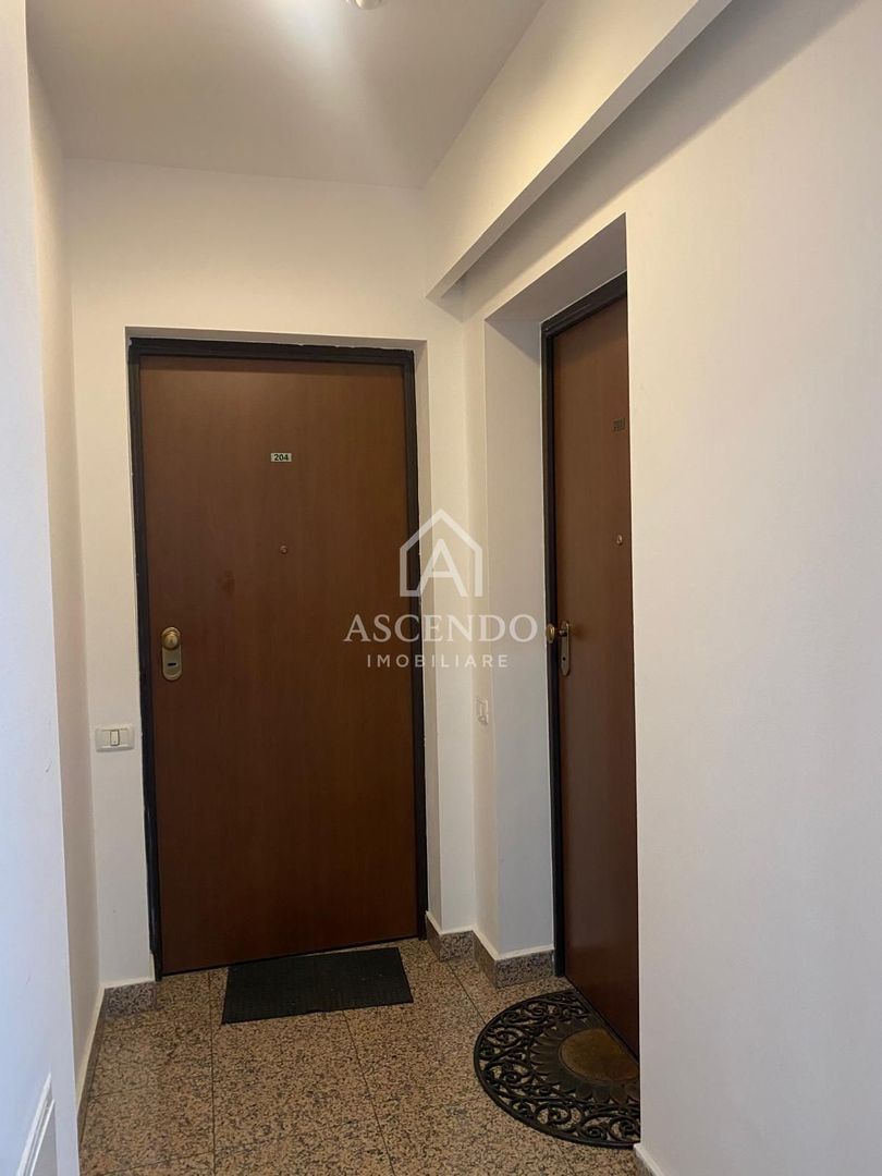 Apartament 3 camere, 2 bai premium mobilat lux , cu parcare inclusă - Poză 30