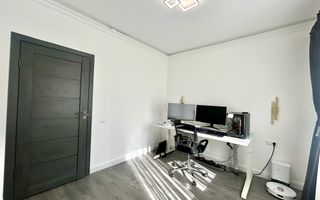 Apartament de  vanzare  Zona Eroilor/ Floresti - Poză 11