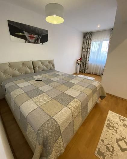 Inchiriere Apartament 2 camere  lux Alba Iulia, bloc 2011, incazire pardoseala - Poză 7