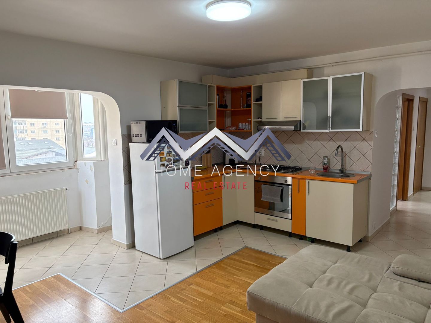 Apartament 3 camere lângă metrou - Str. Ileana Cosânzeana, parc Sebastian - Poză 2