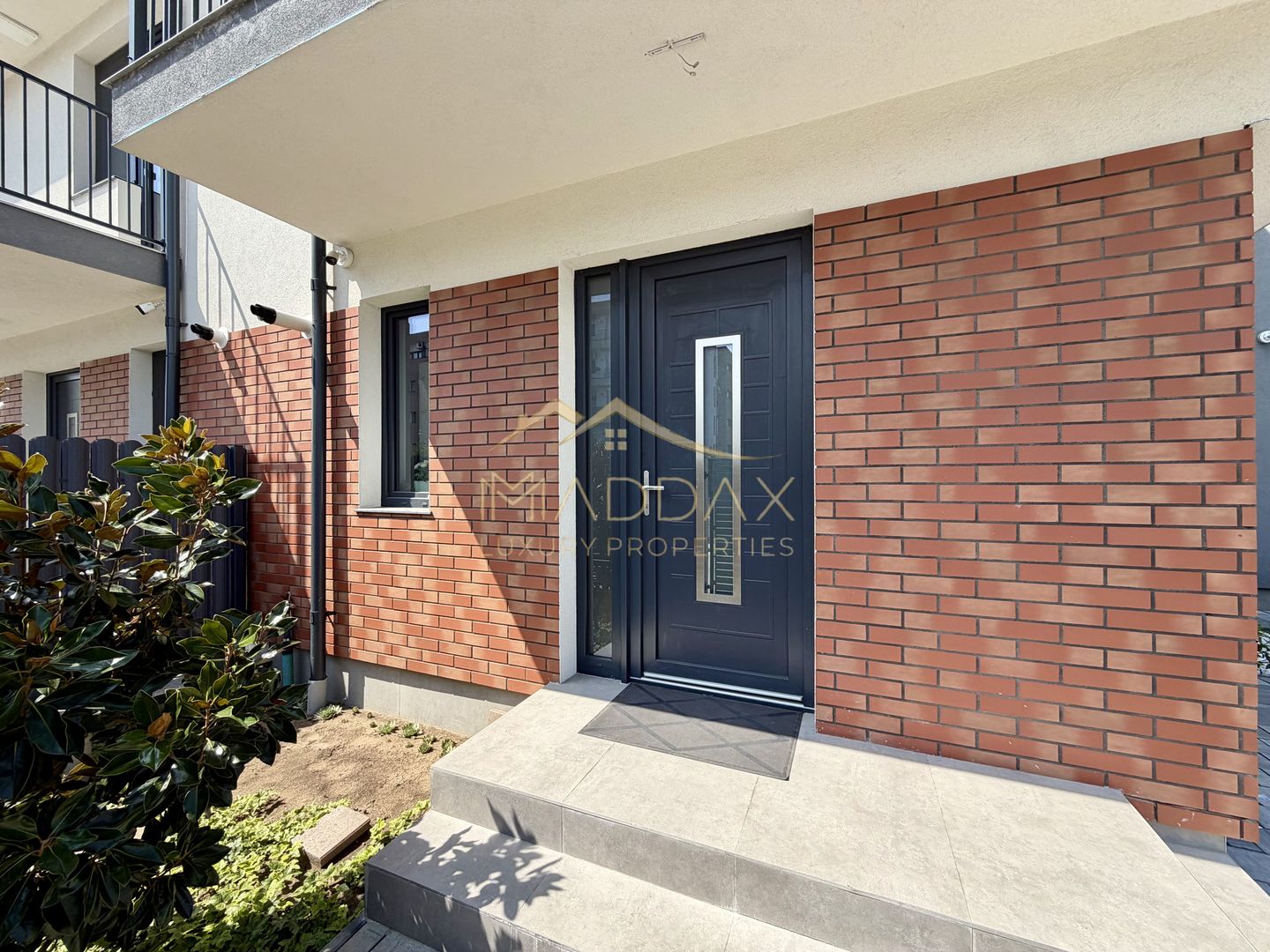 Vil de tip Duplex *P+1E+M* | 176 mp utili | mobilată complet | Chitila - Poză 5