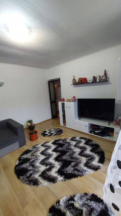 Vanzare apartament 2 camere, bloc nou, mobilat, Stefanesti - Poză 1