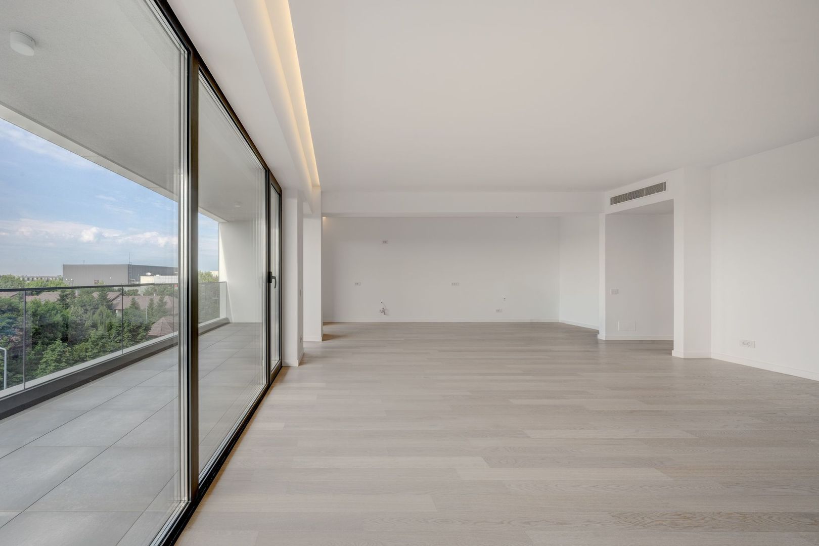 Apartament deosebit in Iancu Nicolae, langa Cambridge, terasa , nou - Poză 8