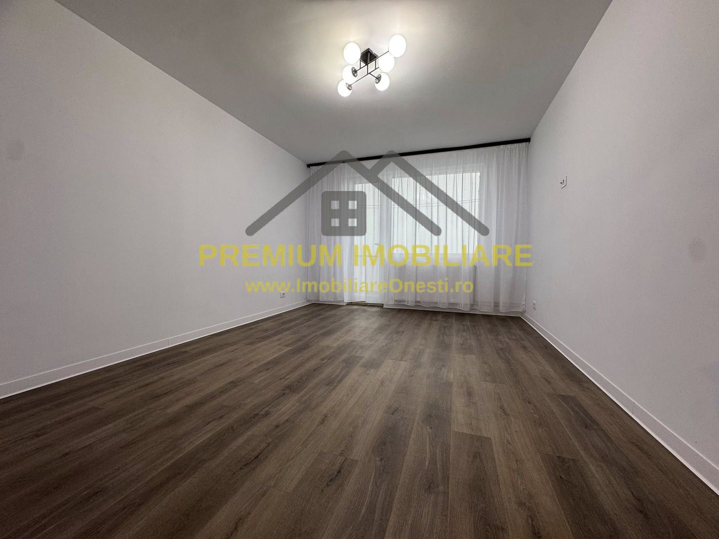 Apartament 2 Camere - Zona centrala - Renovat - Poză 1