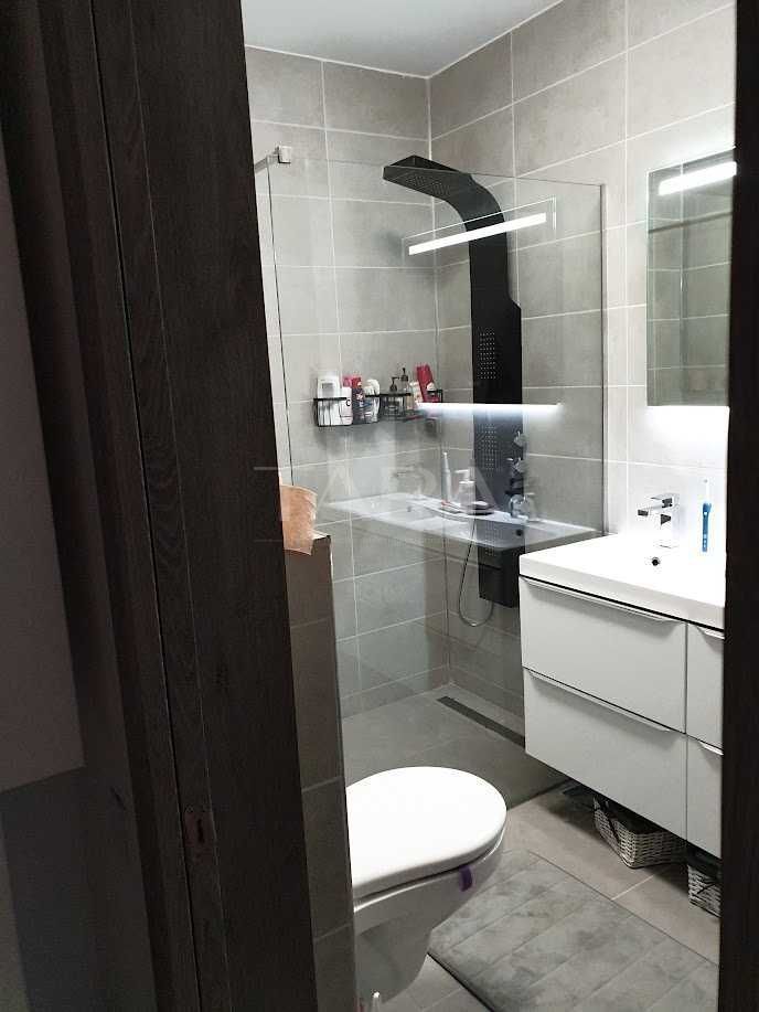Apartament Modern cu 3 Camere și Priveliște Deosebită - Poză 6