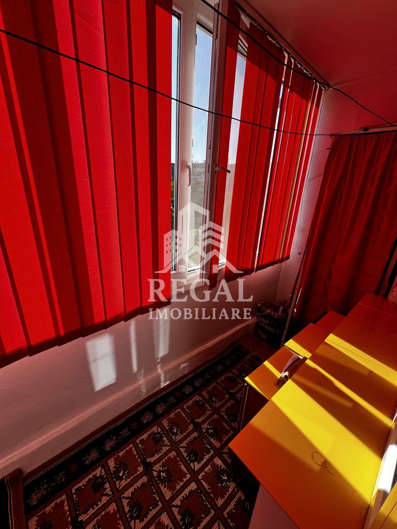 Apartament 3 camere de vânzare – Micro 7 - Poză 3