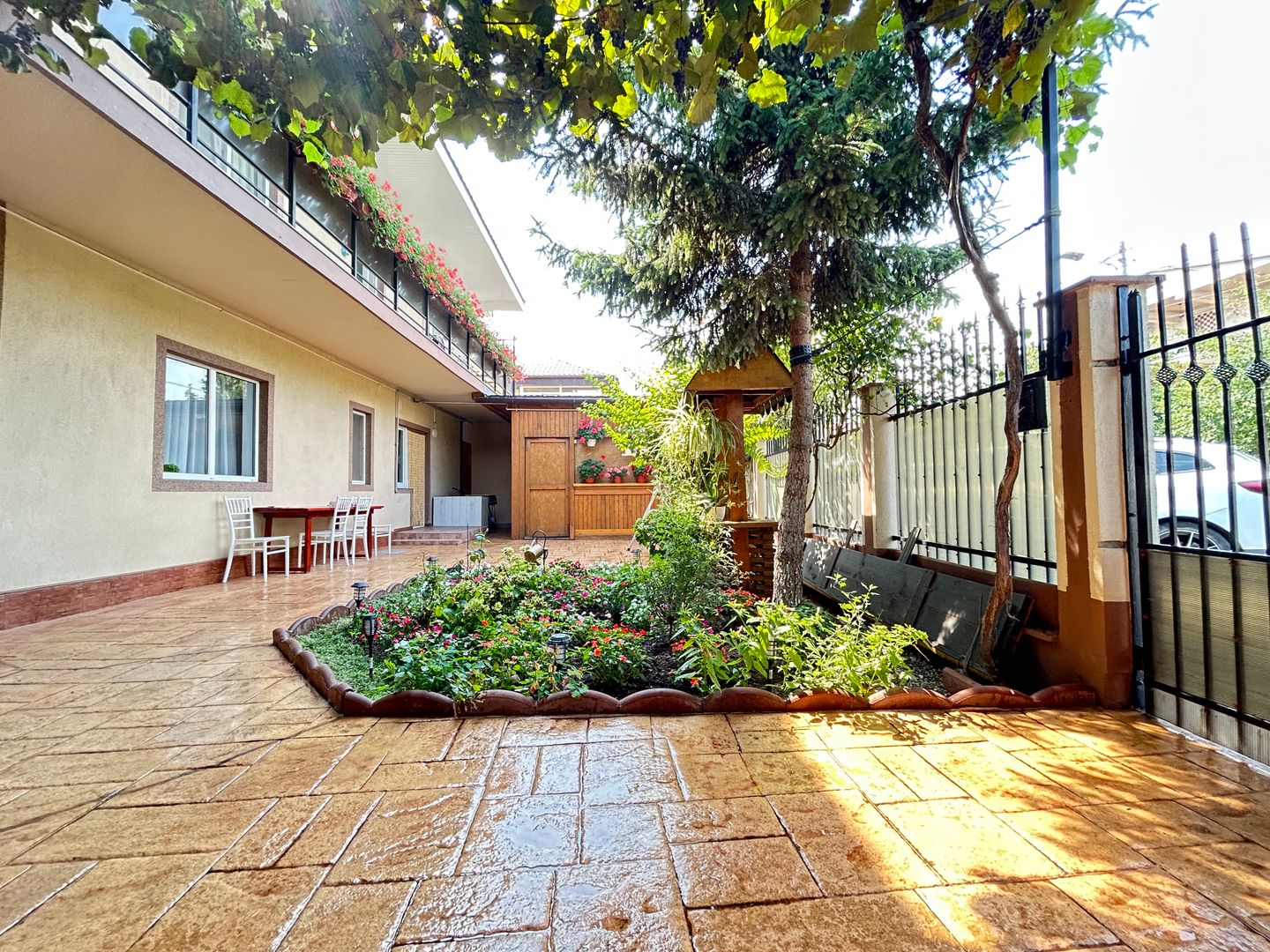 Afacere Turistică la Cheie | Pensiune 10 Camere | Eforie Nord - Poză 26