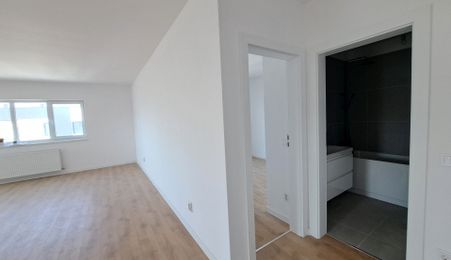 Apartament 4 camere, 2 bai,Doamna Stanca, Selimbar