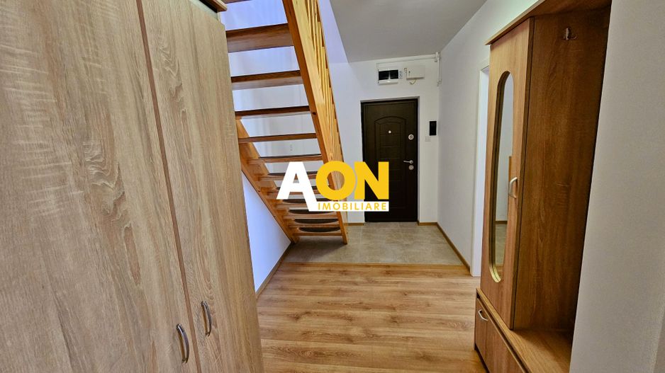 Penthouse pe două niveluri, panouri solare, terasă de 50 mp, boxă - Poză 9