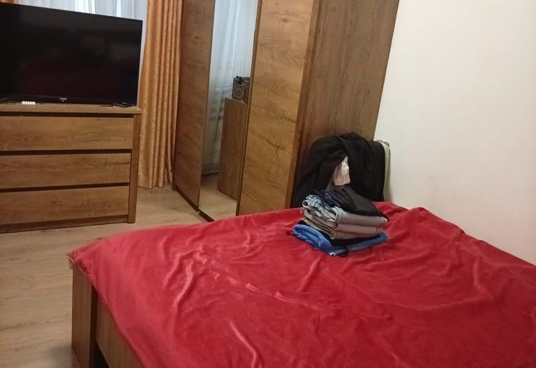 apartament 3 camere de vanzare - Poză 4