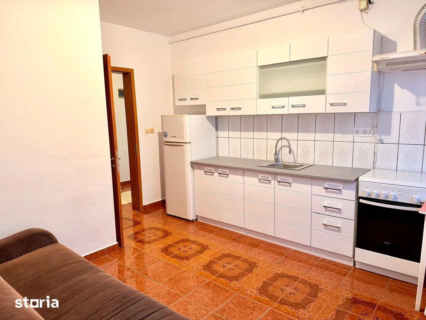 Apartament cu un dormitor, S. totala 56 m2 Et 1 Str Intrarea Siretului - Poză 3