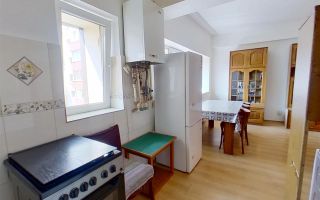 Apartament trei camere, pe doua niveluri, Garii, Brasov - Poză 8