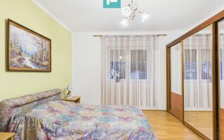 Casă 2 corpuri și 5 camere ultracentral în Curtici - Poză 3