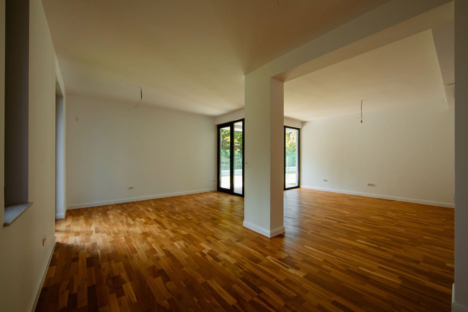 VILA SUPERBĂ CU 4 DORMITOAARE ȘI PISCINA LA INCHIRIERE - Poză 12