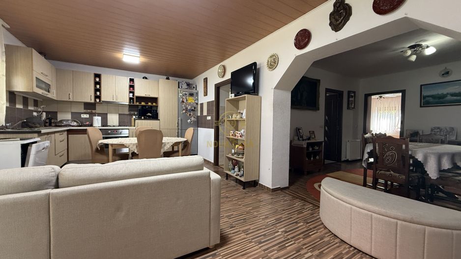 De vanzare Casa cu 4 camere si teren de 4.839mp/Utilata/Mobilata - Poză 6