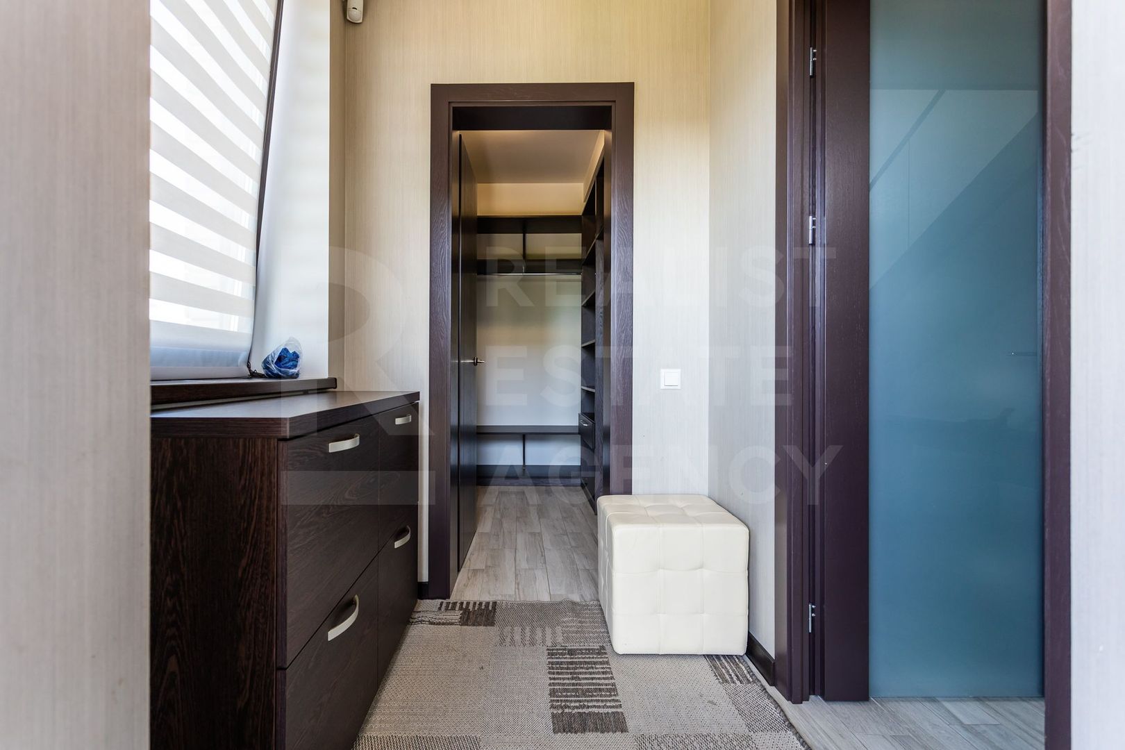 Vânzare, casă, 3 nivele, 4 camere, strada Schinoasa, com. Bacioi - Poză 23