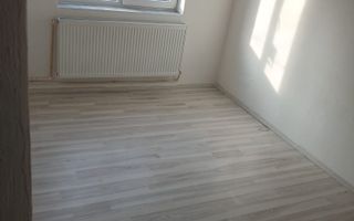 Apartament recent restructurat zona micro 14 - Poză 4