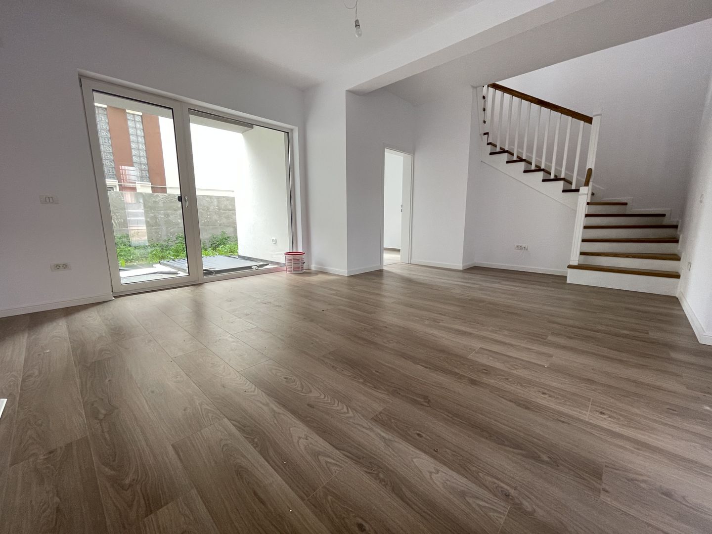 Braytim-Hotel Arizona | Case insiruite | Comision 0% - Poză 1