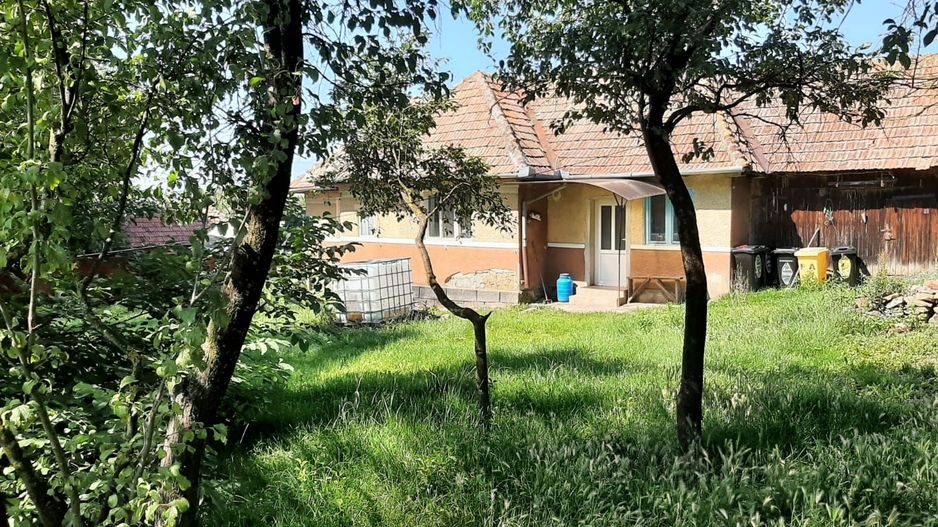 Casă si teren de vanzare in Rediu - Poză 1