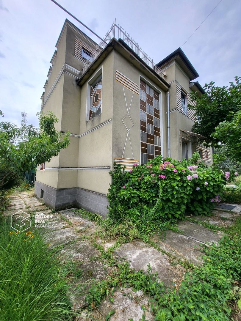 Casa cu D+P+E, 3500 mp teren, zona centrala, Paulis - Poză 1