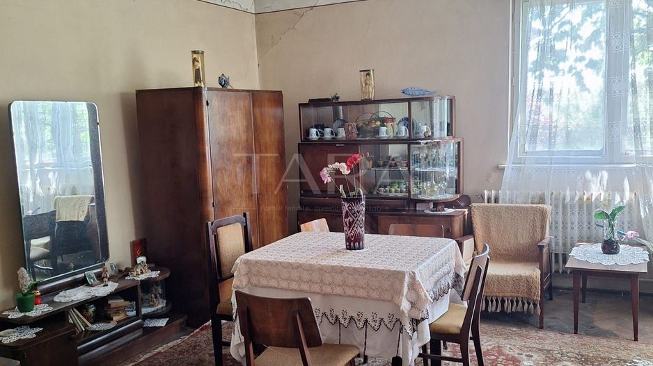 Casă cu 3 camere și teren generos, în Andrei Mureșanu - Poză 2