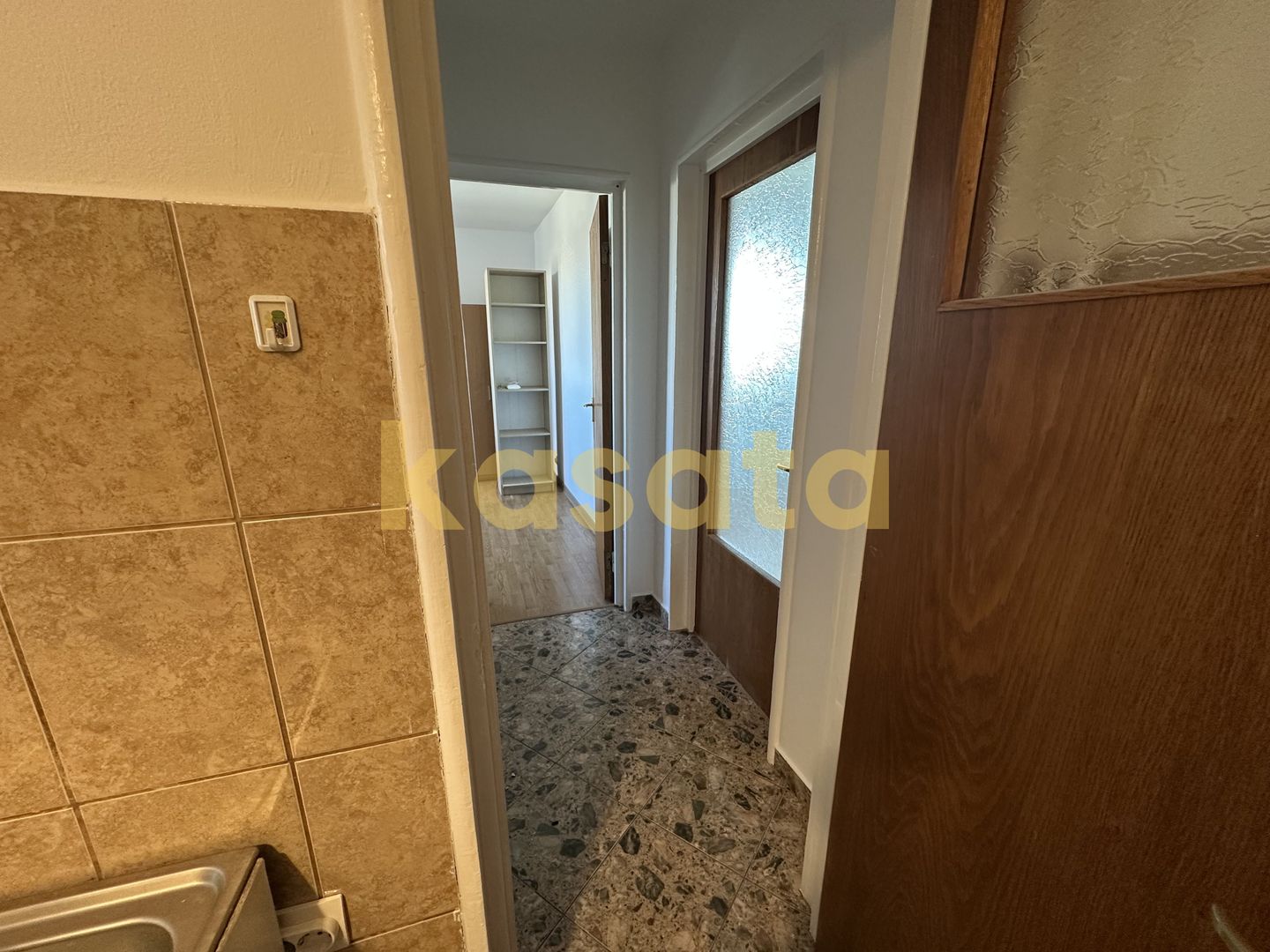 2 Camere | Renovat| Toate mijloacele de transport | Etaj Intermediar - Poză 9