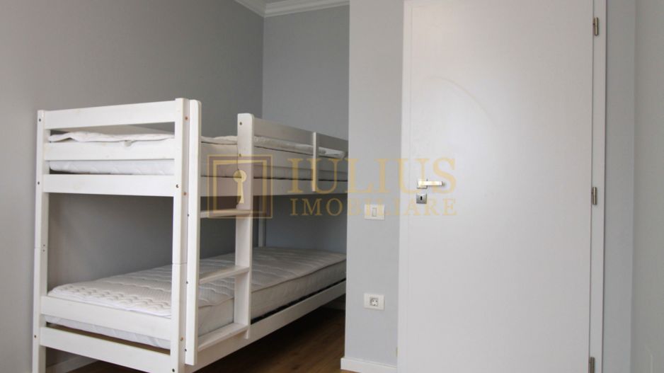 Zona linistita, 3 camere + 2 bai, centrala proprie. - Poză 14